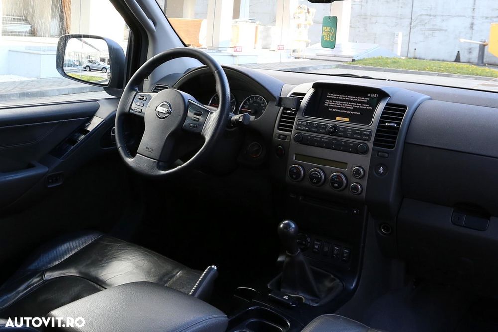 Nissan Pathfinder 2.5 dCi Premium - 21