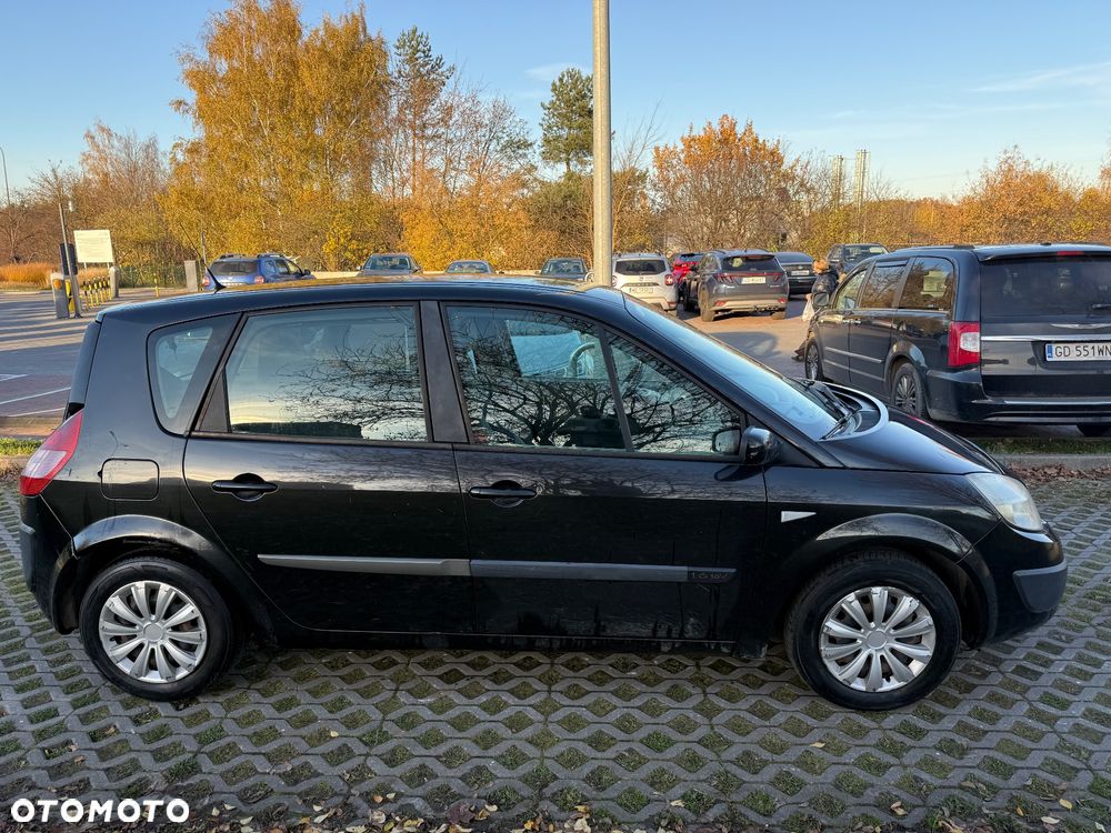 Renault Scenic 1.6 16V Confort Expression - 5