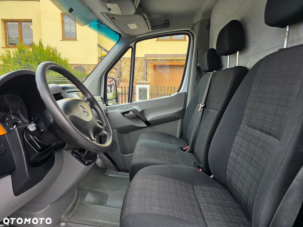 Mercedes-Benz SPRINTER - 10