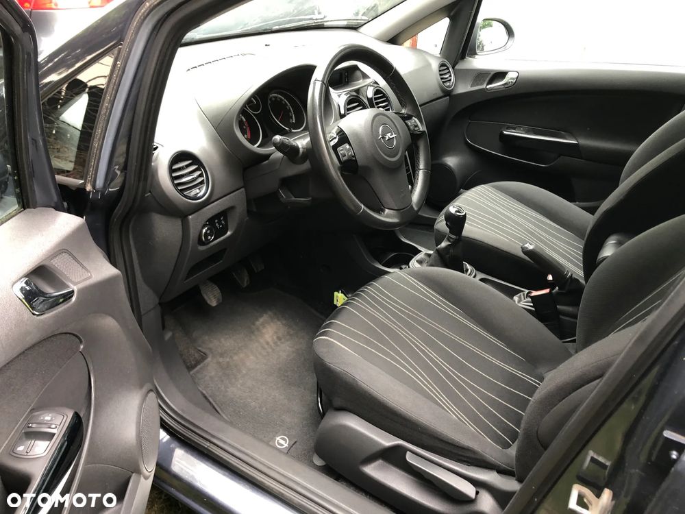 Opel Corsa 1.4 16V Edition 111 Jahre - 9