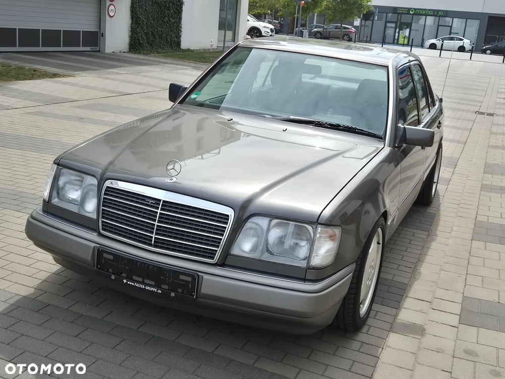 Mercedes-Benz W124 (1984-1993) - 35