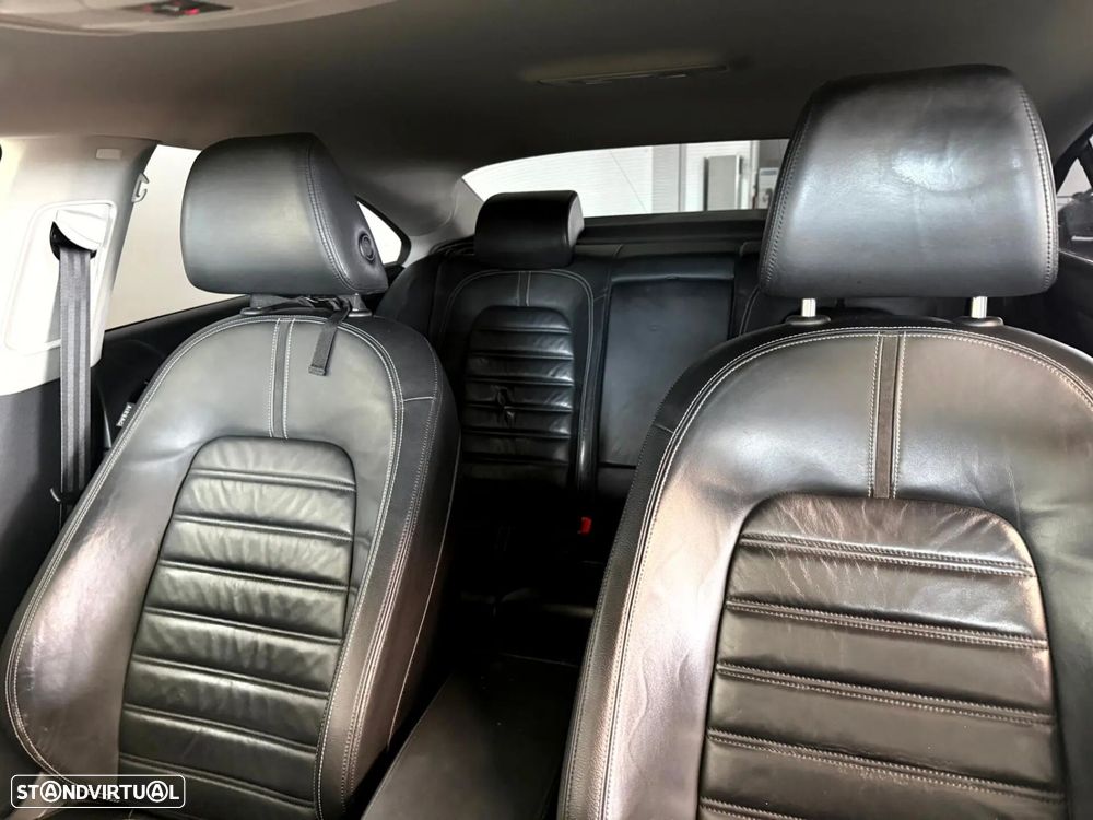 VW Passat CC 2.0 TDi BlueMotion - 21
