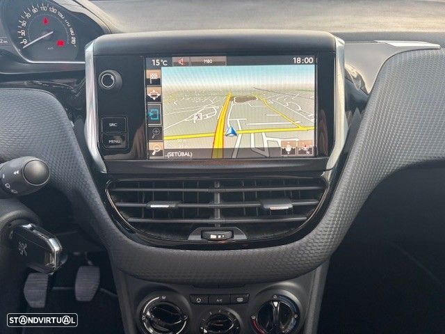 Peugeot 2008 1.6 BlueHDi Style - 6