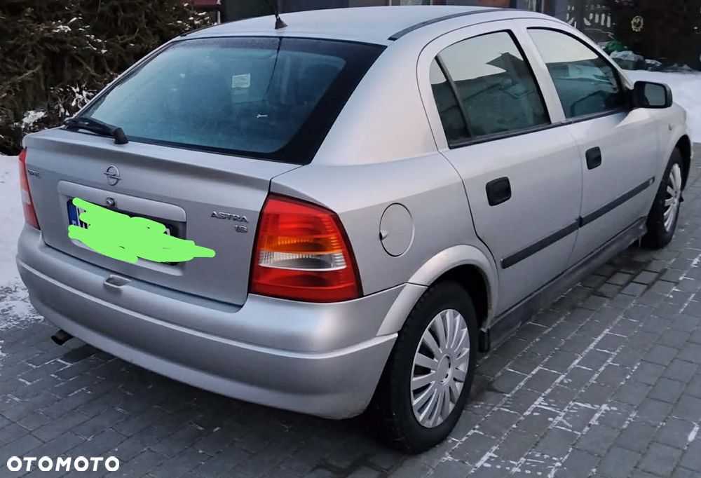 Opel Astra - 2
