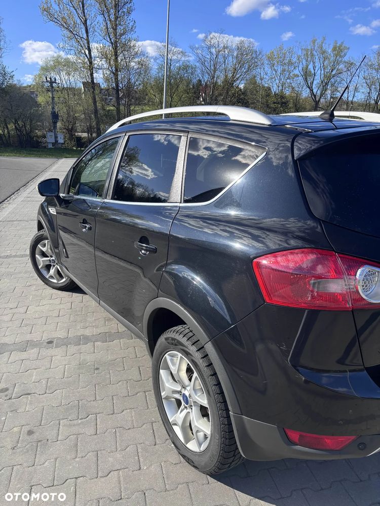 Ford Kuga 2.0 TDCi Titanium FWD - 4