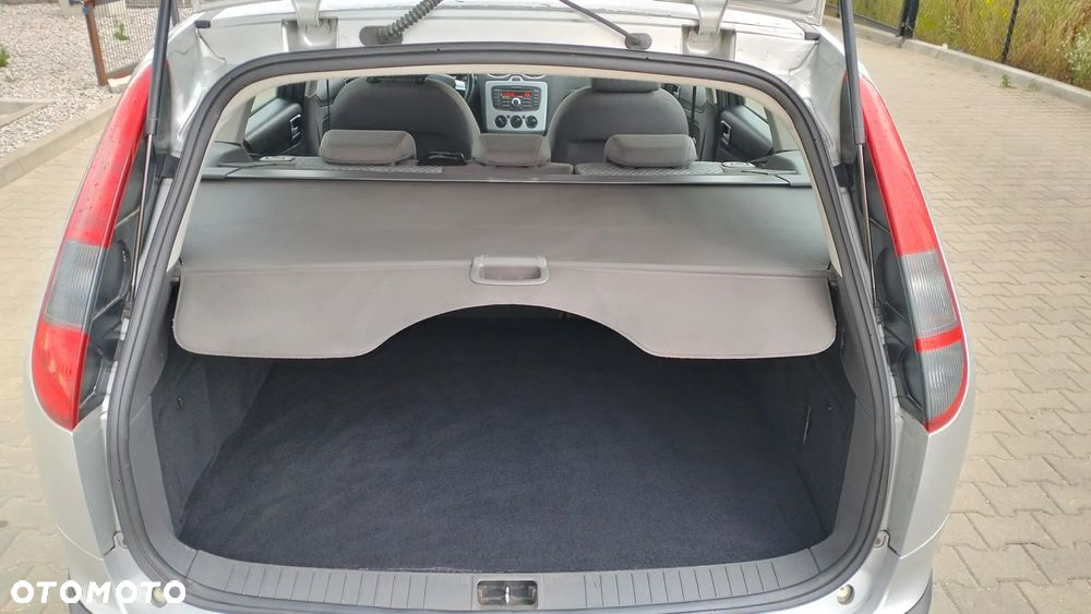 Ford Focus 1.6 Trend - 16