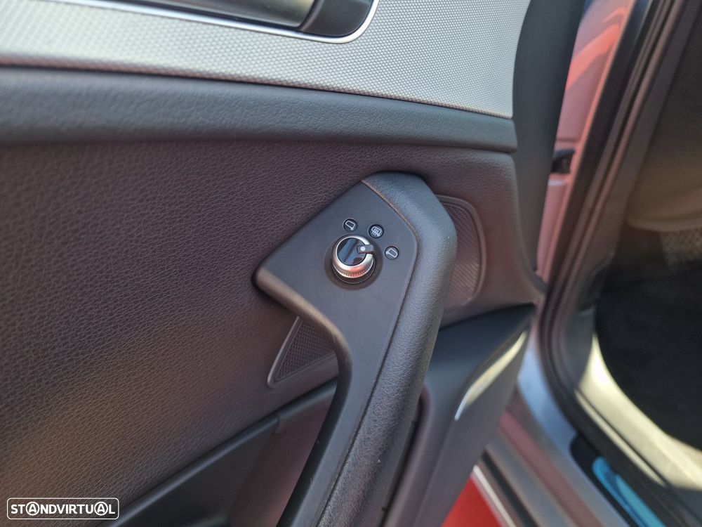 Audi A6 Allroad 3.0 TDi quattro S tronic - 12