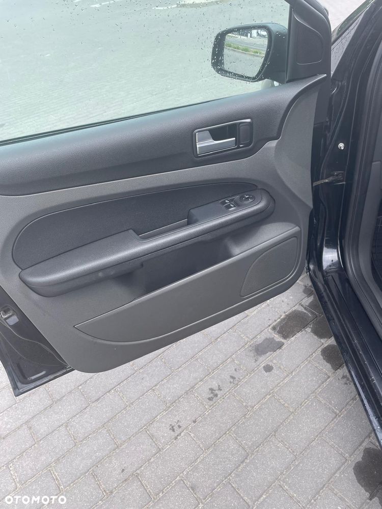 Ford Focus 1.8 TDCi Ambiente - 20