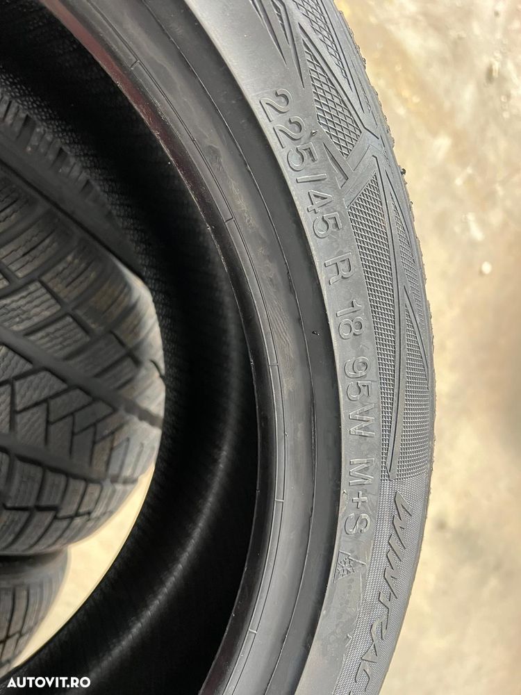 Vând set anvelope 225/45/18-255/40/18 vredestein de iarnă noi - 6