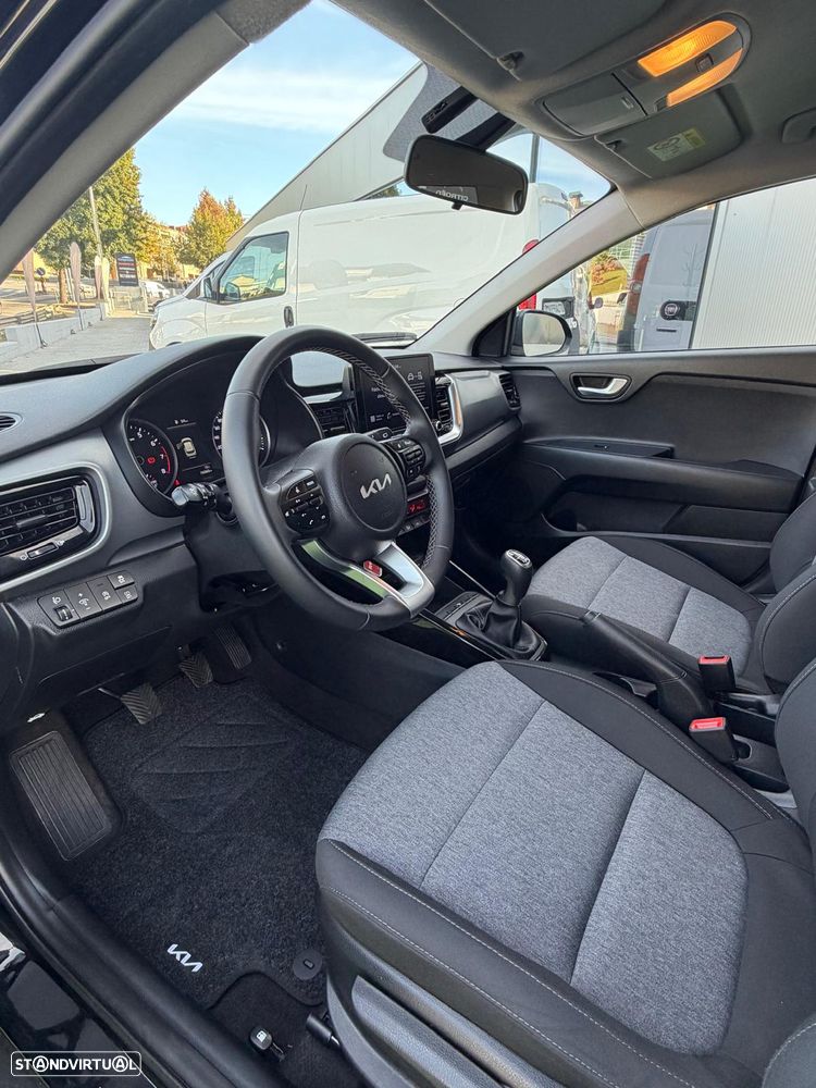 Kia Stonic - 8