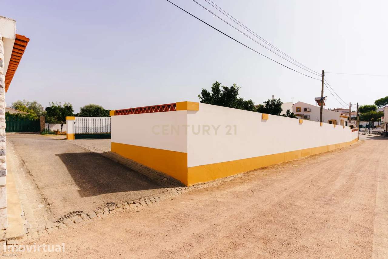 Moradia T3 com Logradouro em Santo Amaro  a 18 min. de Estremoz - Grande imagem: 3/38