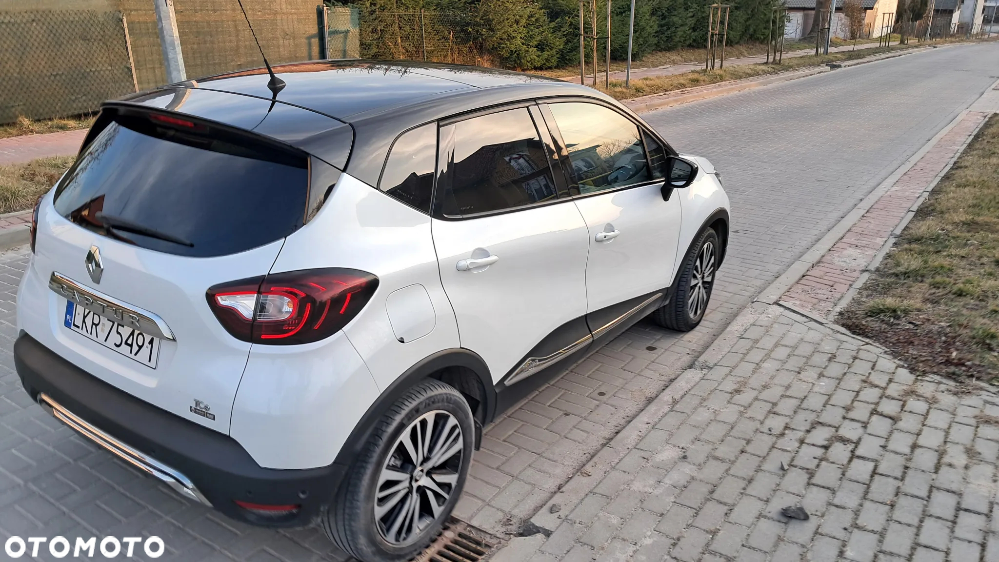 Renault Captur ENERGY TCe 120 Initiale Paris - 5