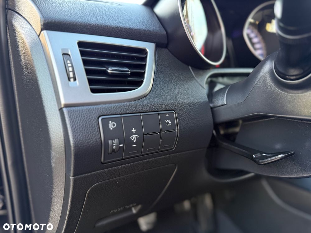 Hyundai i30 1.4 Fifa World Cup Edition - 35