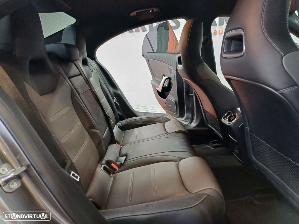 Mercedes-Benz CLA 220 - 12