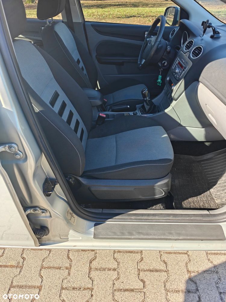 Ford Focus - 13