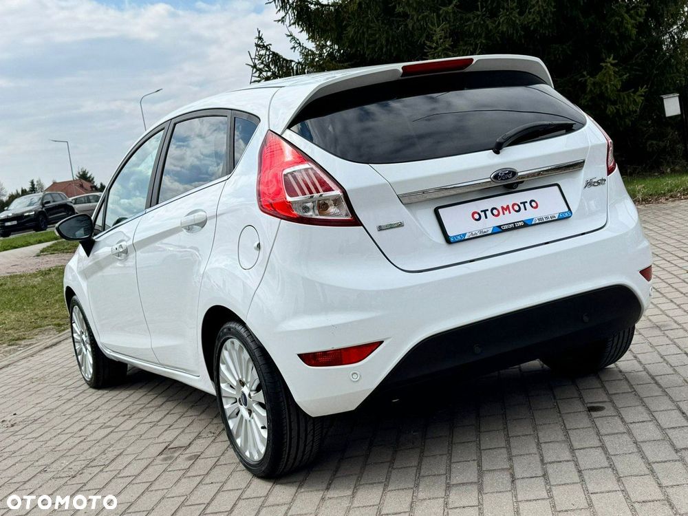 Ford Fiesta 1.0 EcoBoost STart-Stop Titanium - 4