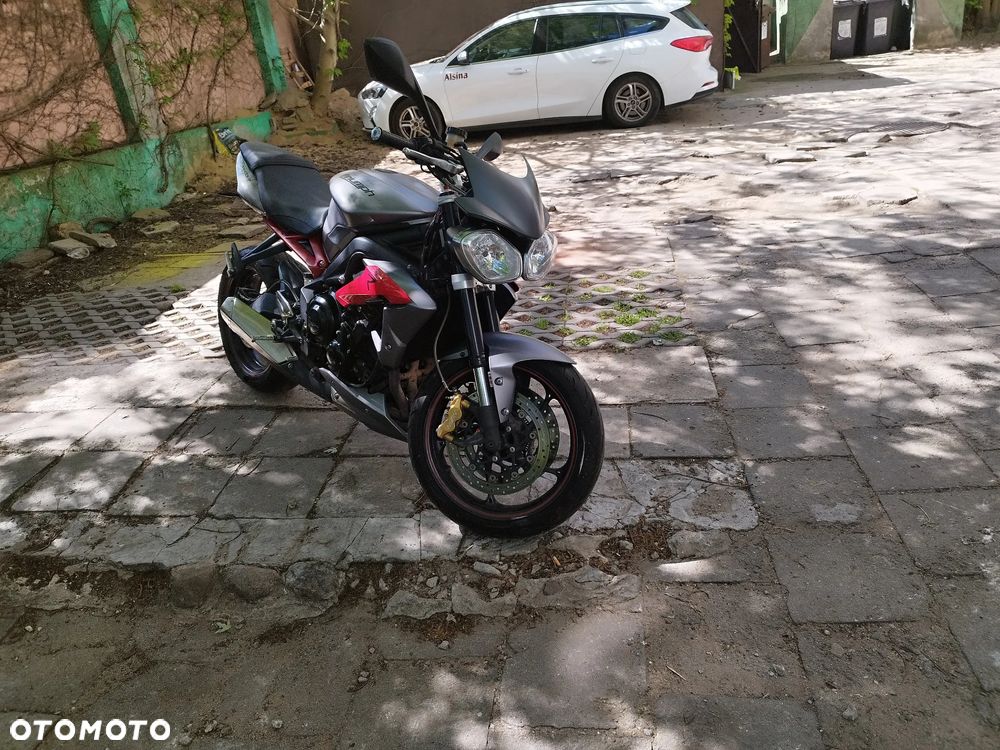 Triumph Street Triple - 3