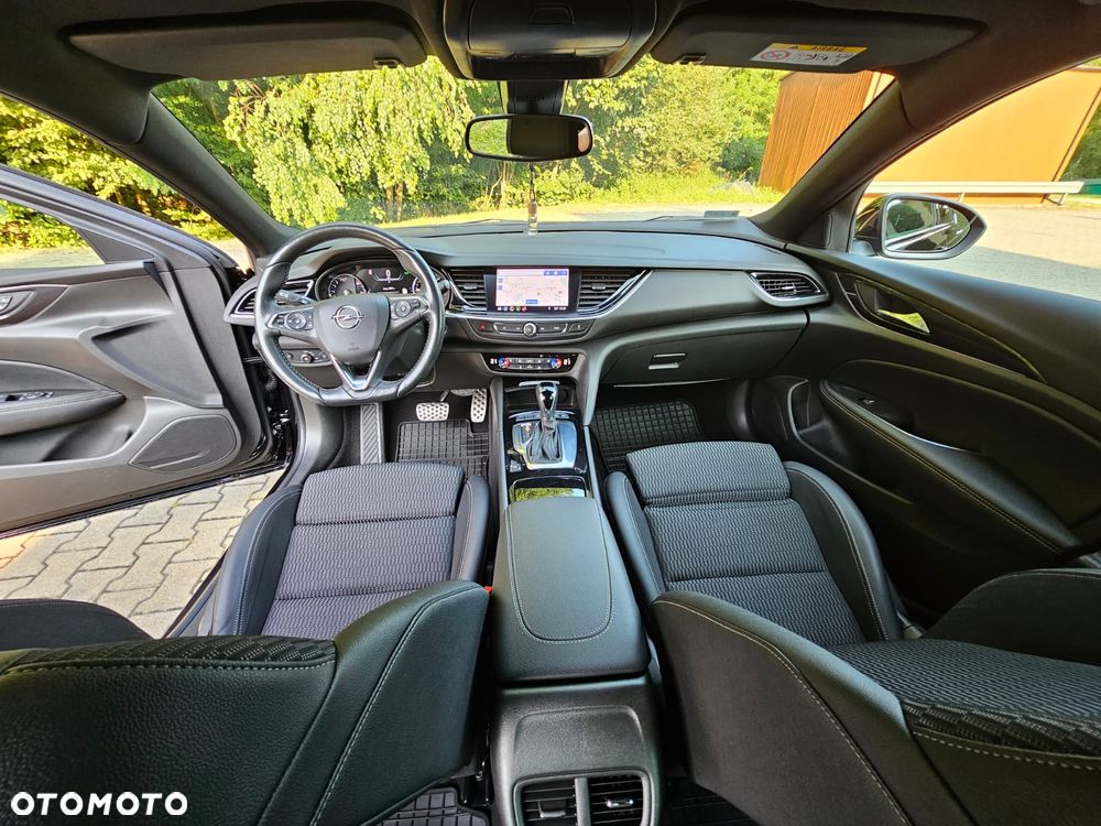 Opel Insignia 2.0 T Business Elegance S&S - 11