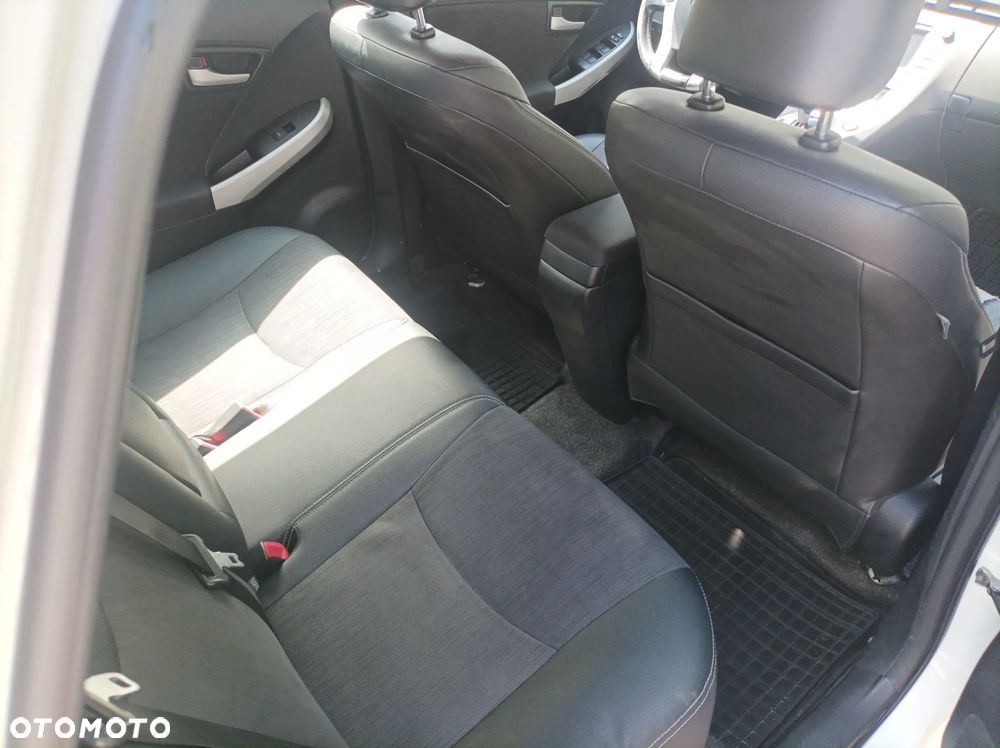 Toyota Prius 1.8 Hybrid Active - 24