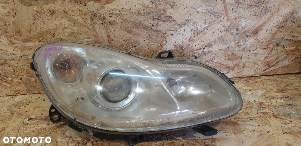 Smart ForTwo II 451 Lampa Przednia Prawy Przód P.P. 0301229202 - 2