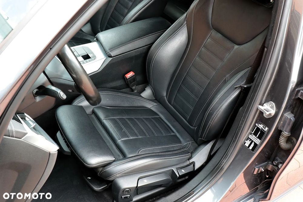 BMW Seria 3 320d Edition M Sport Shadow - 22