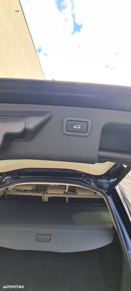 Land Rover Discovery Sport - 11