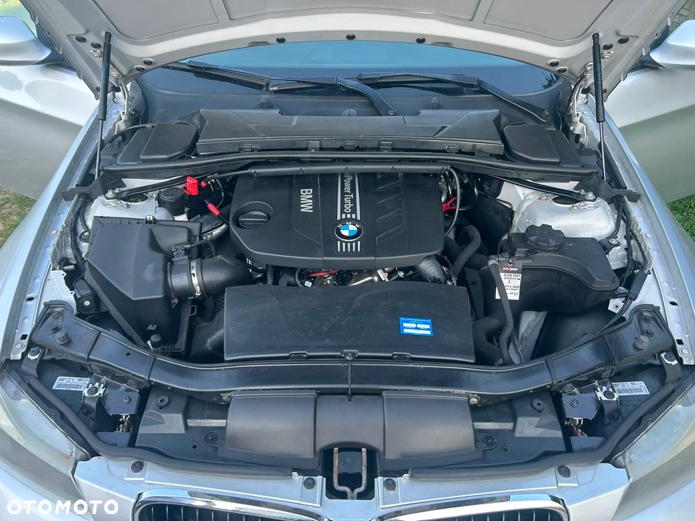 BMW Seria 3 318d - 15