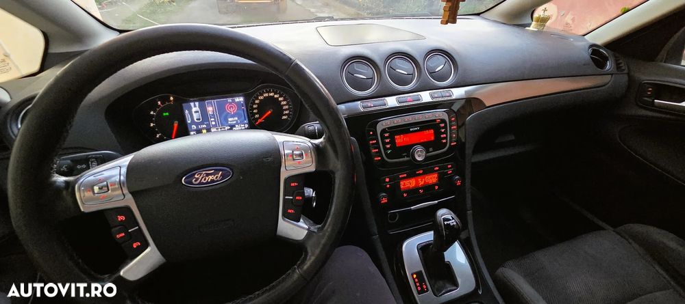 Ford S-Max 2.0 TDCi Powershift Titanium - 10