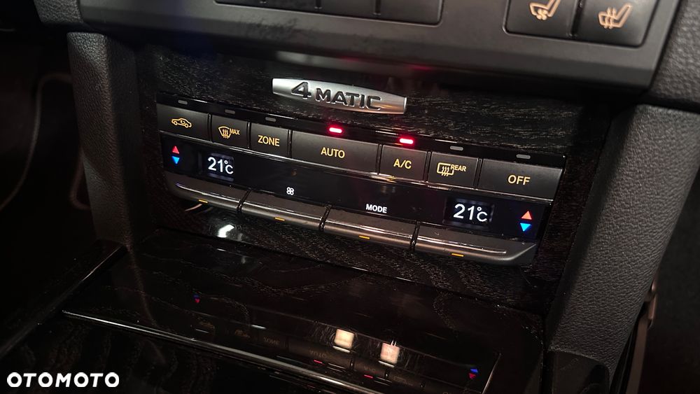Mercedes-Benz Klasa E 350 CDI DPF 4Matic BlueEFFICIENCY 7G-TRONIC Avantgarde - 24