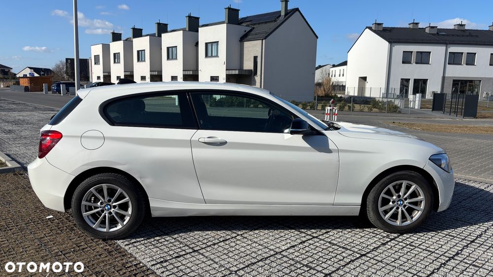 BMW Seria 1 114d - 5