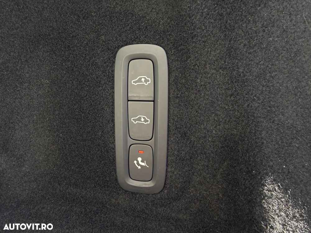 Volvo XC 60 B4 D AWD Geartronic RDesign - 23