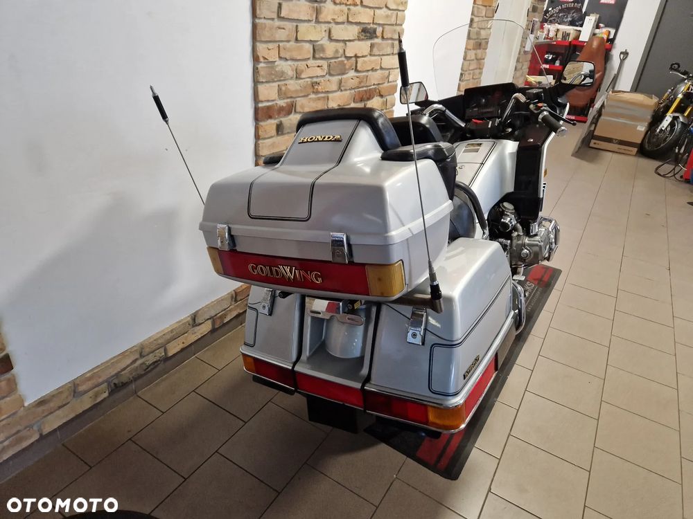 Honda GL - 25