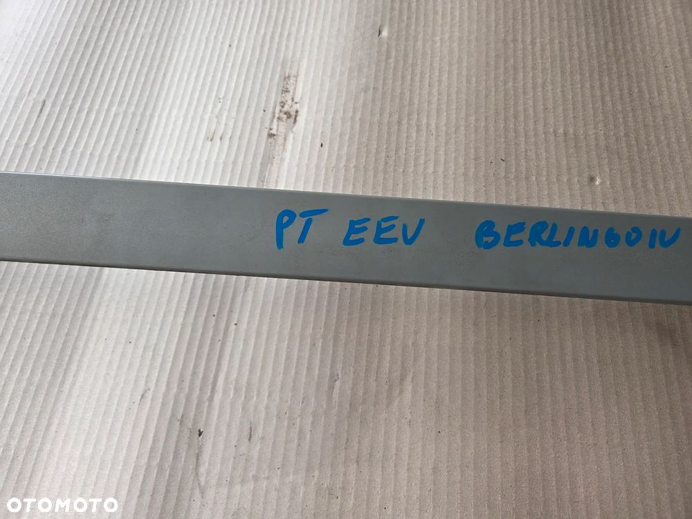 Listwa maskownica prowadnicy prawy bok Citroen Berlnigo IV EEV - 4