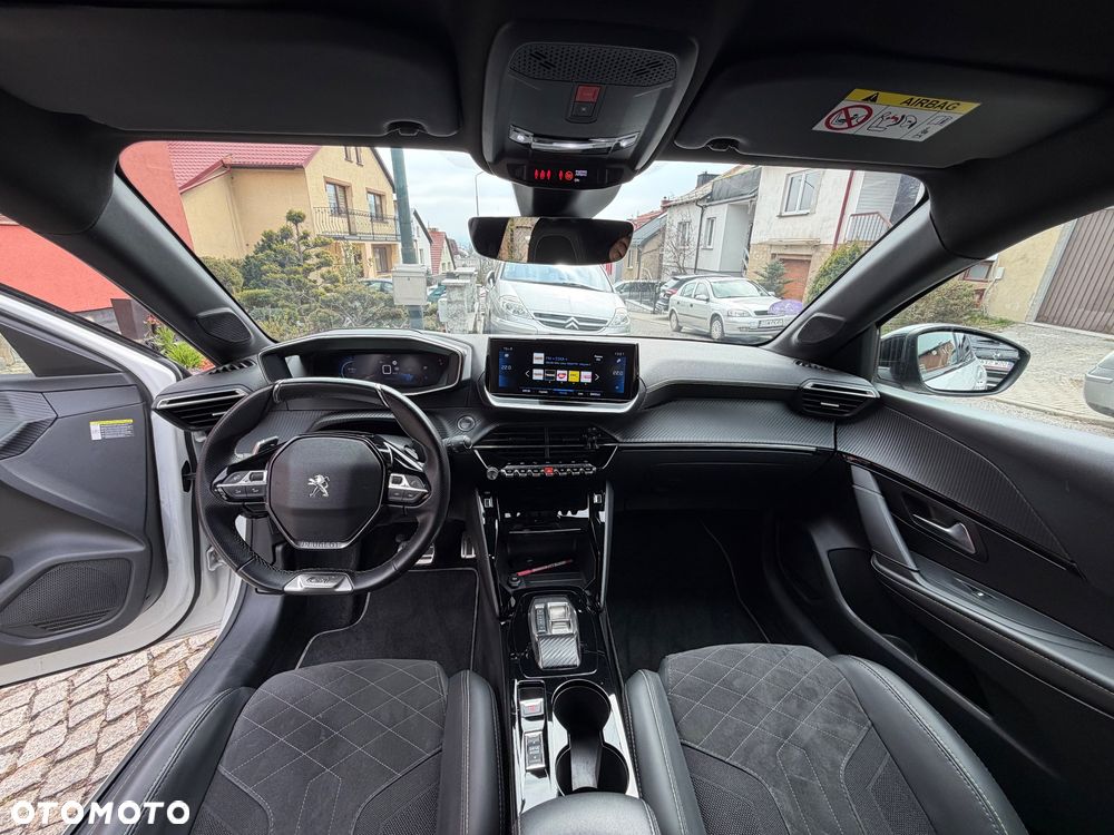 Peugeot 208 1.2 PureTech GT S&S EAT8 - 8