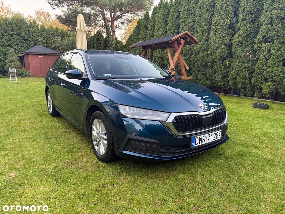 Skoda Octavia 2021 photo 3