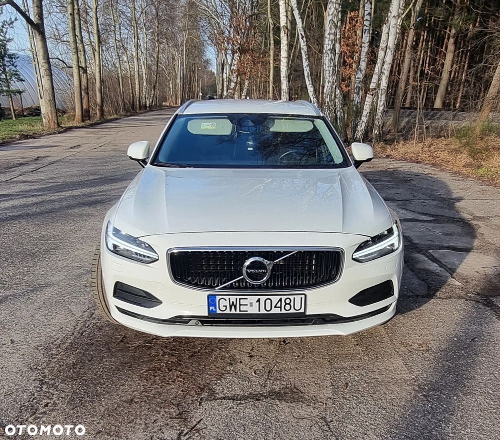 Volvo V90 D4 Momentum - 2