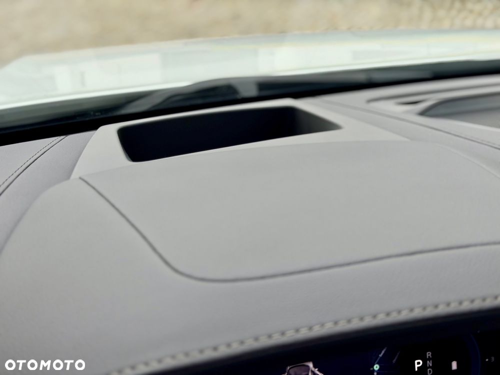 Volvo V90 Cross Country B5 D AWD Ultimate - 34