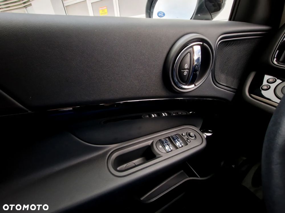 MINI Countryman Cooper S ALL4 Shadow Edition sport - 17