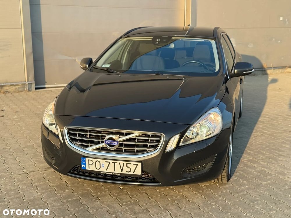 Volvo V60 D3 Geartronic Momentum - 3