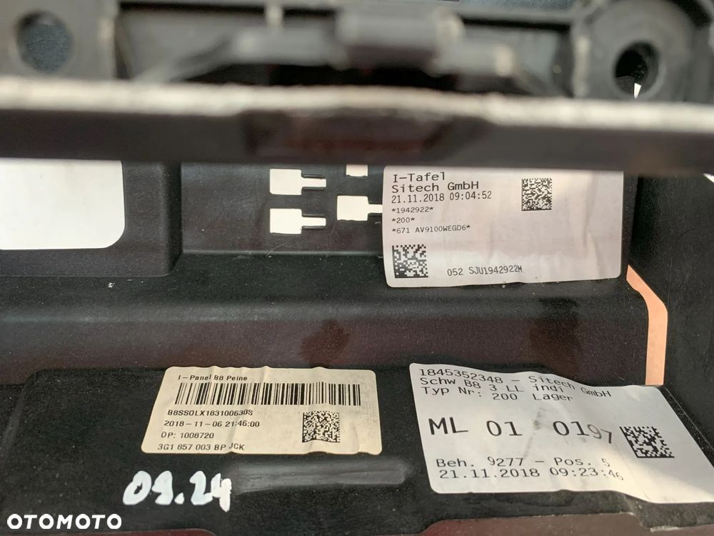 Volkswagen Passat B8 FL 19r Deska Rozdzielcza konsola 2019 - 10