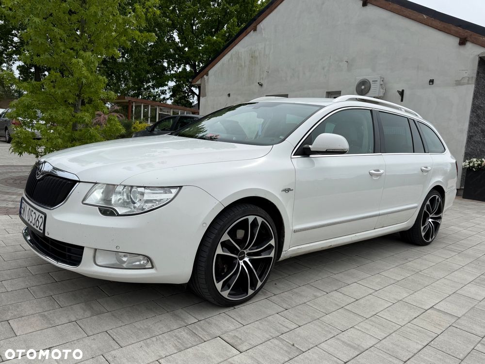 Skoda Superb 2.0 TDI 4x4 Elegance - 2