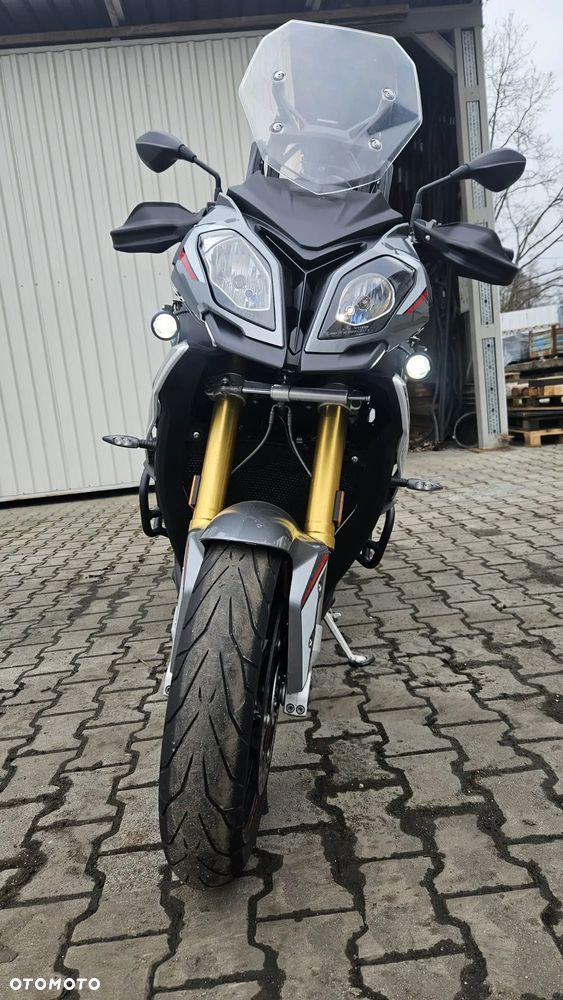 BMW XR - 5