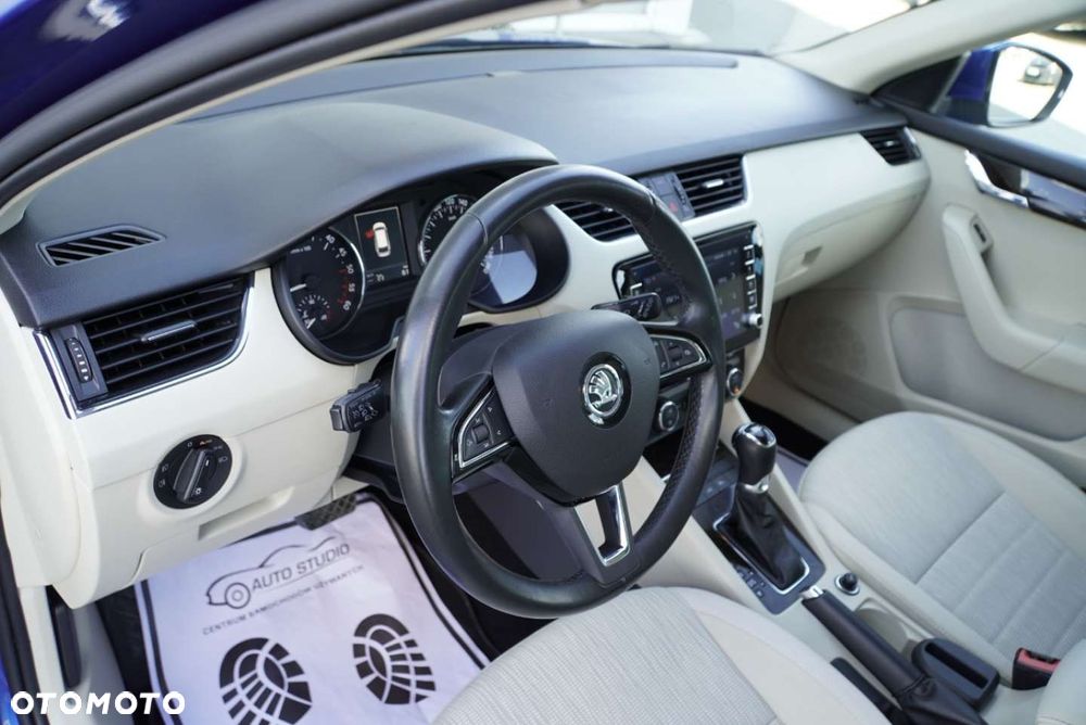 Skoda Octavia 2.0 TDI DSG Style - 10