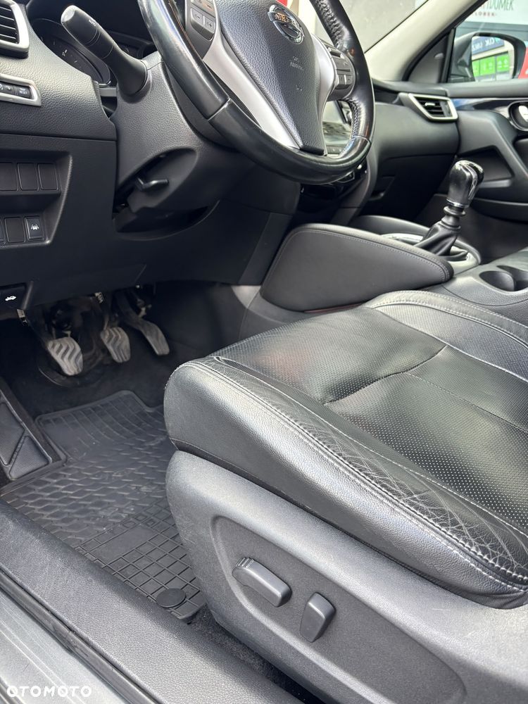 Nissan Qashqai 1.5 dCi Tekna - 14