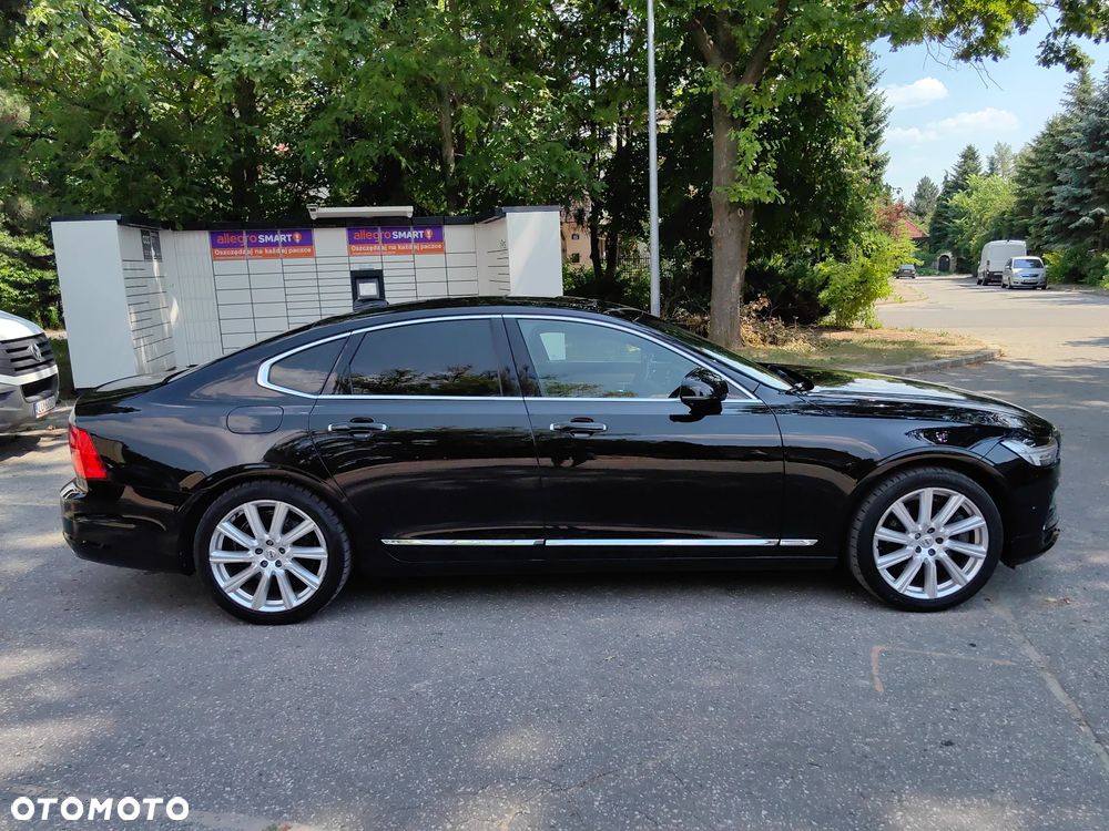 Volvo S90 T8 AWD Plug-In Hybrid Momentum Pro - 4