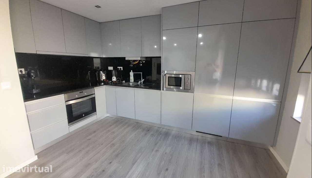 Venda de Apartamento T2 no centro da cidade, na Póvoa de Varzim - Grande imagem: 4/8