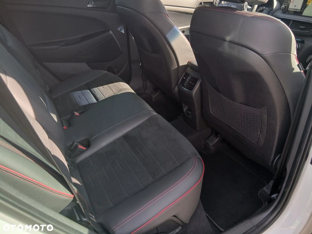 Hyundai Tucson - 16