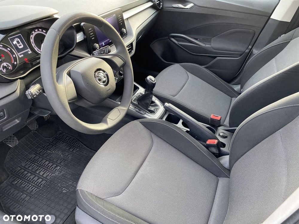 Skoda Fabia 1.0 Ambition - 11