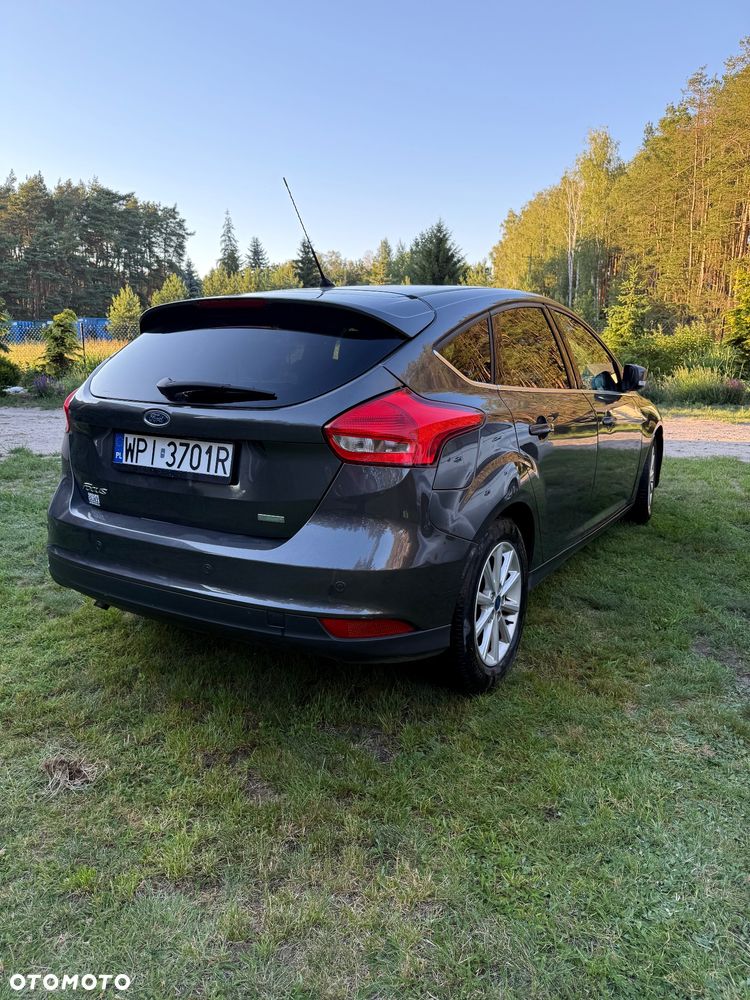 Ford Focus 1.0 EcoBoost Titanium - 24