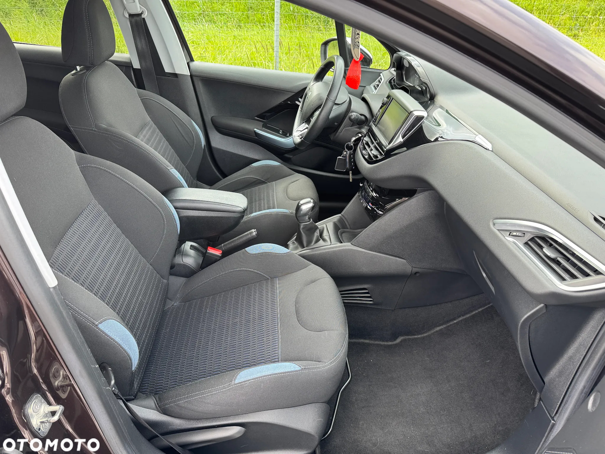 Peugeot 208 1.4 VTi Allure - 5